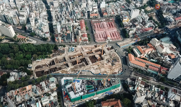 无人机靠近Ben Thanh的中央地铁站，这是最复杂的项目，因为它连接了西贡的4条地铁线路-照片19。