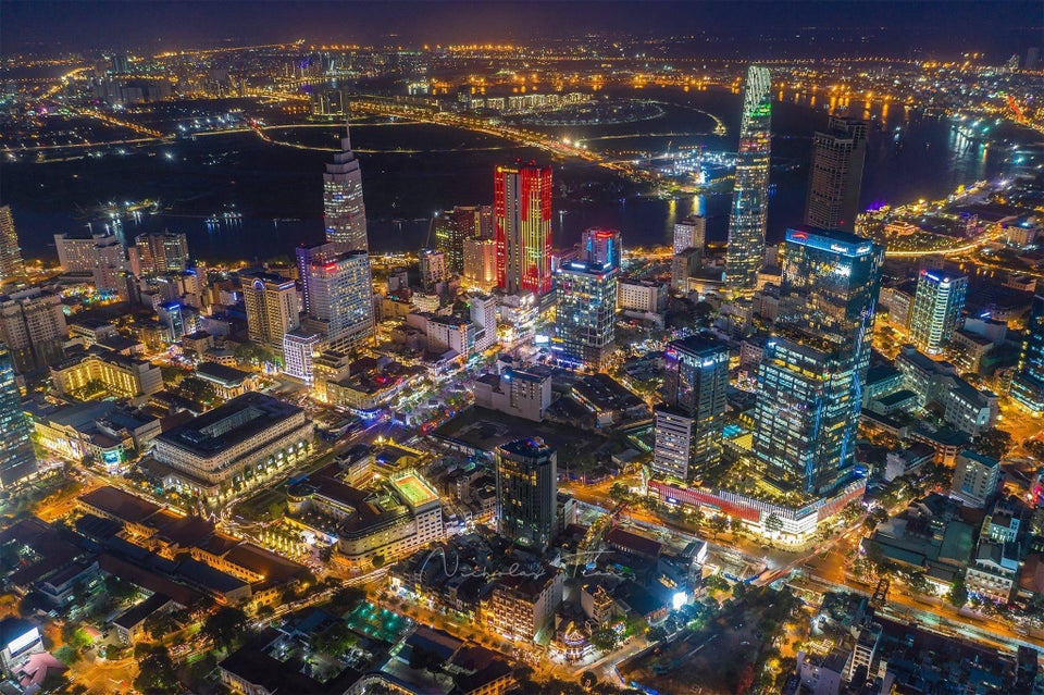 r/CityPorn - The lights of District 1, Ho Chi Minh City - Saigon, Vietnam